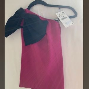 Zara crop top one sleeve shirt